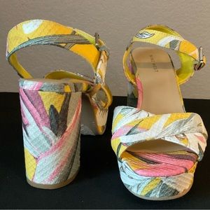 Nine West Yellow Printed Chunky Heel Like New Nine West
